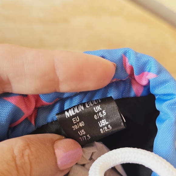 Moon Boot Stars Low Snow Boots Moon Boot Icon Light Low Blue Stars Print Boots - Picture 16 of 17